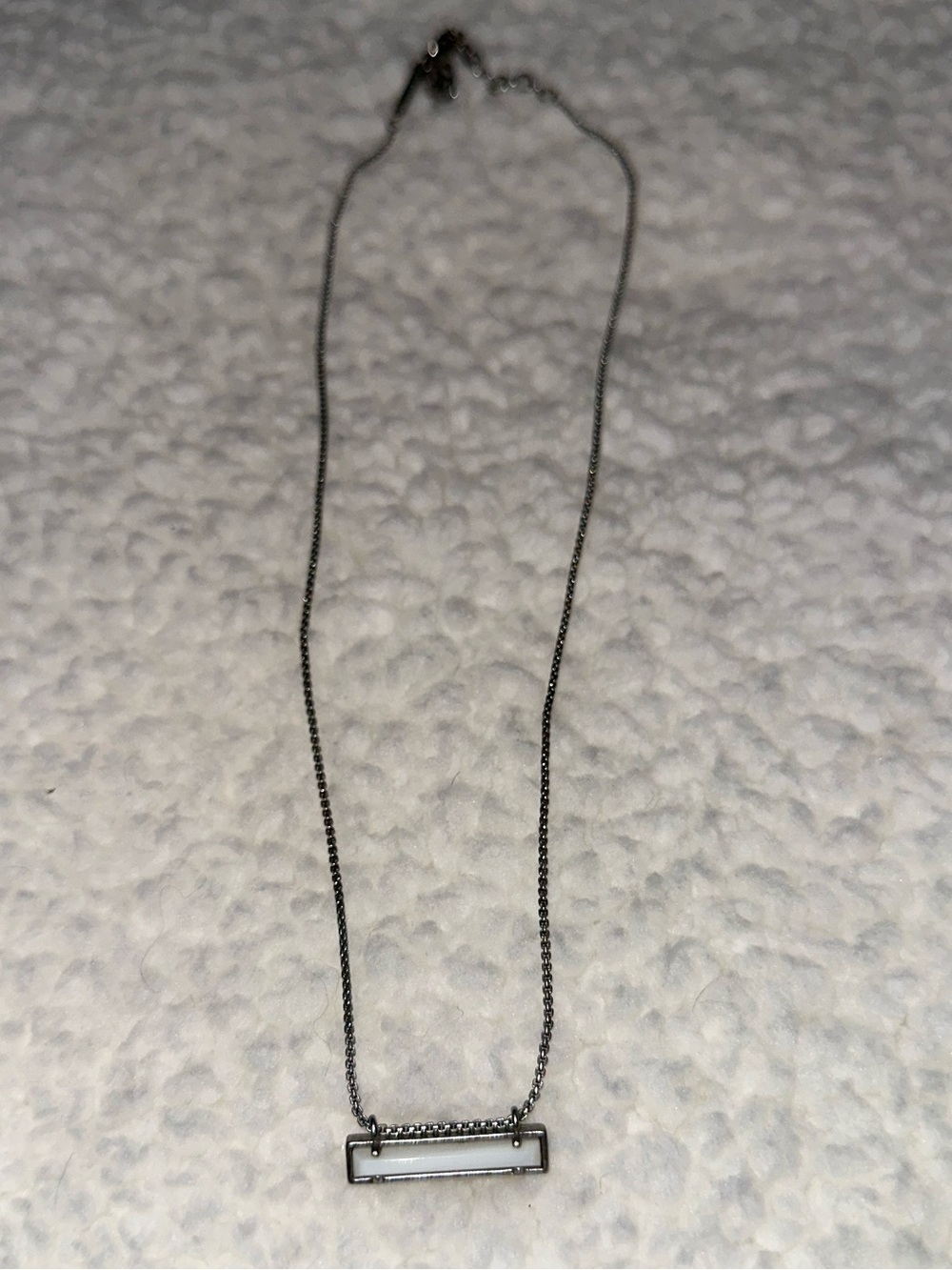 Kendra Scott Silver Bar Necklace with White Inlay - Picture 1 of 3